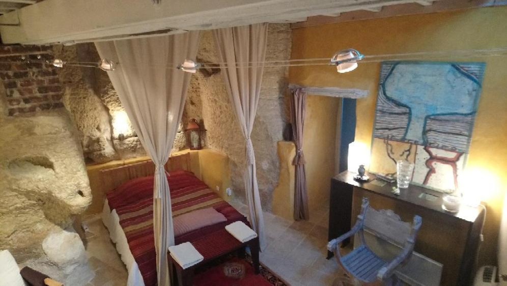 Troglodyte Loft Bed and Breakfast Thoré-la-Rochette Exteriör bild
